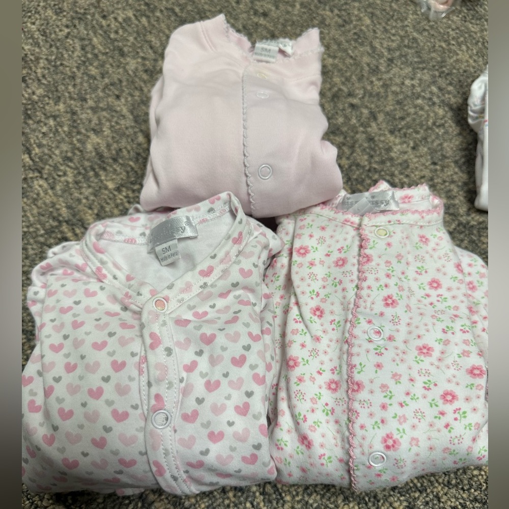 kissy kissy converter gown in 3 different prints, size small